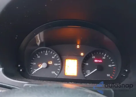 2017 Mercedes-Benz Sprinter 2500 Standard Roof V6 z USA, uszkodzony, nr VIN WD3PE7CD2HP512525